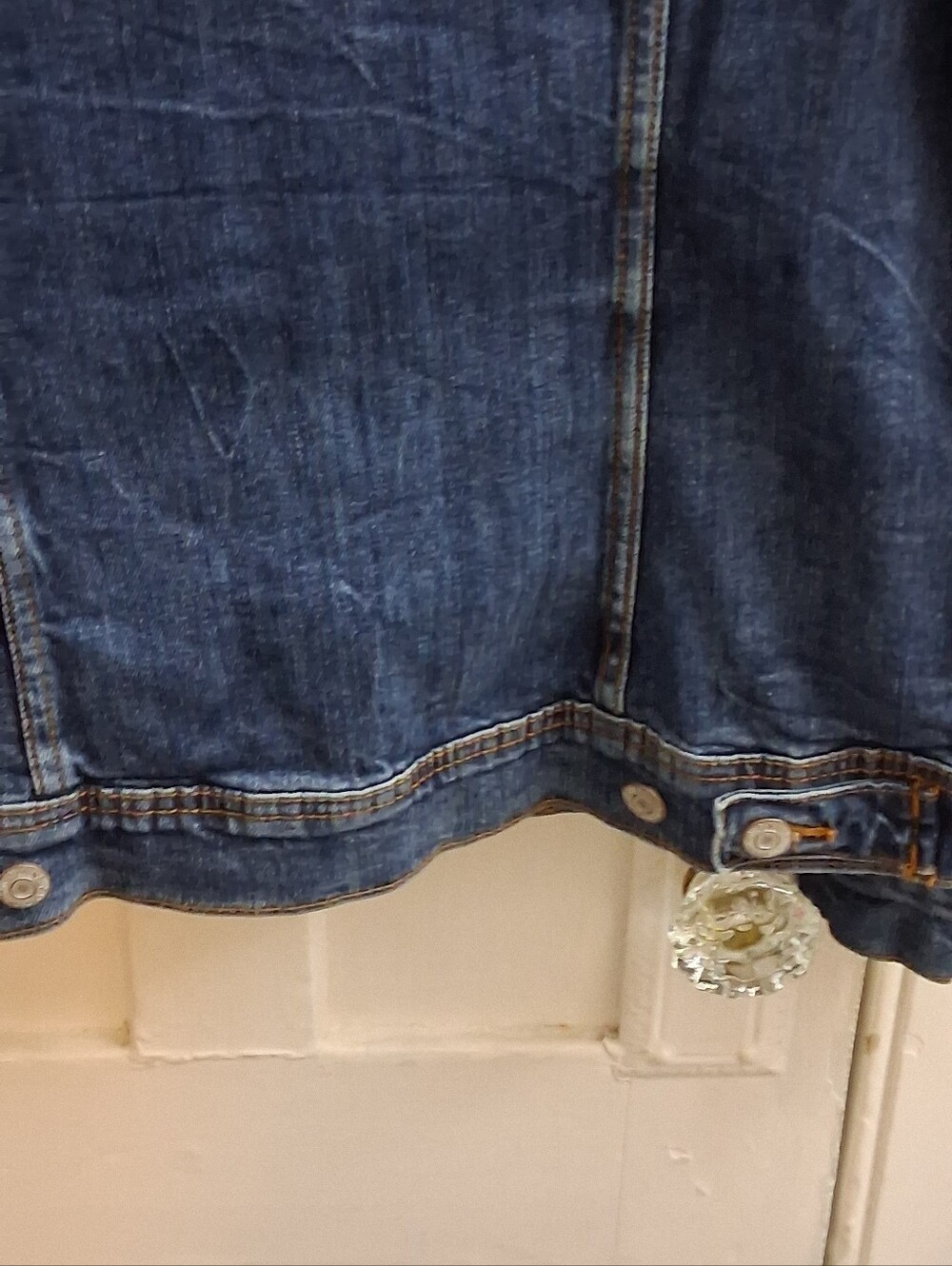 Old Navy Women's Size Small Distressed Denium Trucker Jacket - Picture 11 of 14